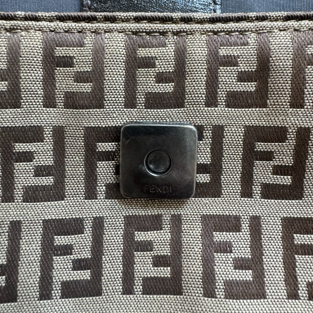 Fendi Zucchino Baguette Bag - Picture 10 of 13